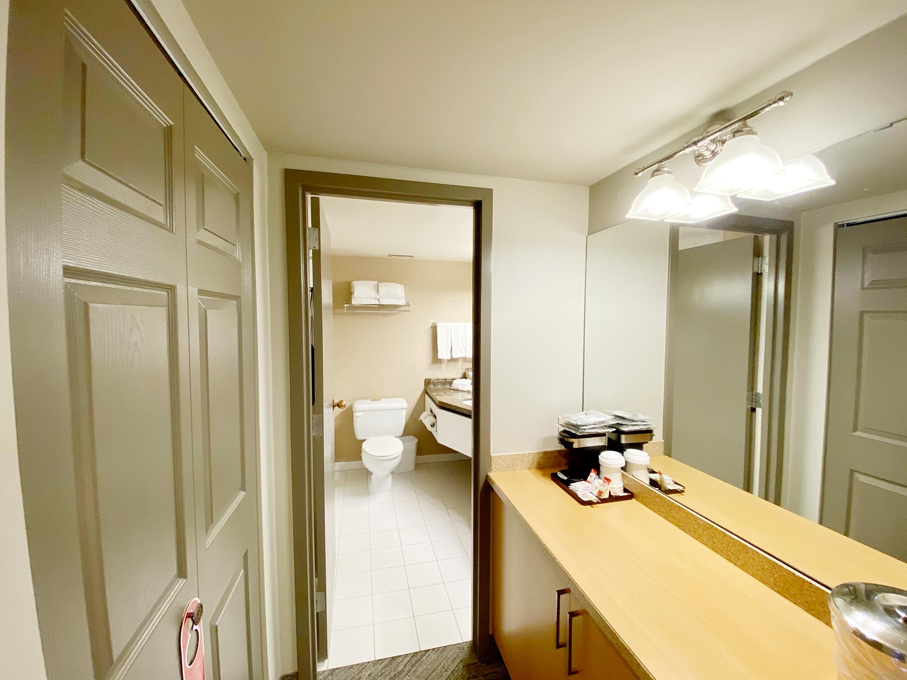 Cityview Suites - Bathroom